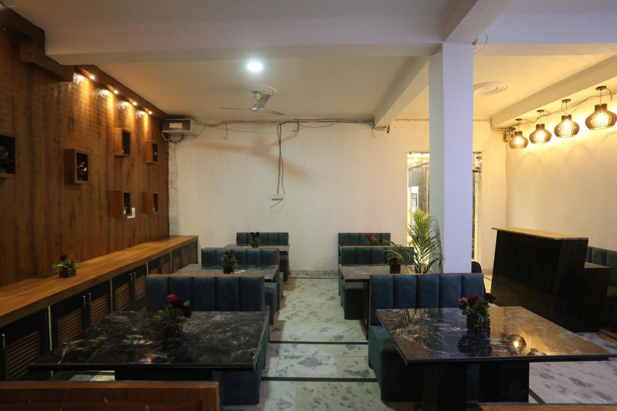 Backpackers - Ink Hotels Delhi Airport By Ss Group New Delhi Exterior photo