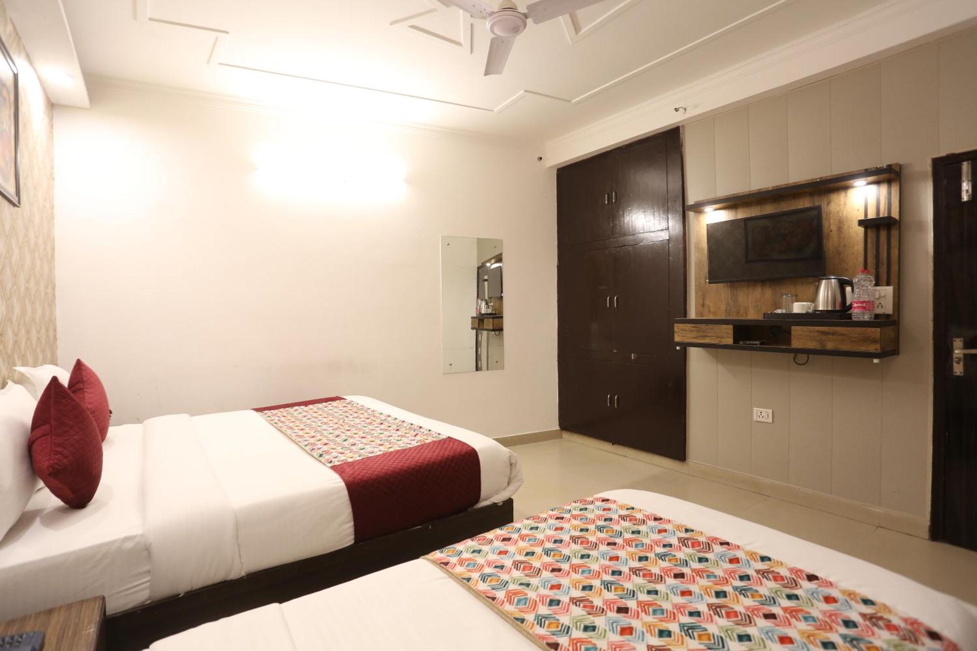 Backpackers - Ink Hotels Delhi Airport By Ss Group New Delhi Exterior photo