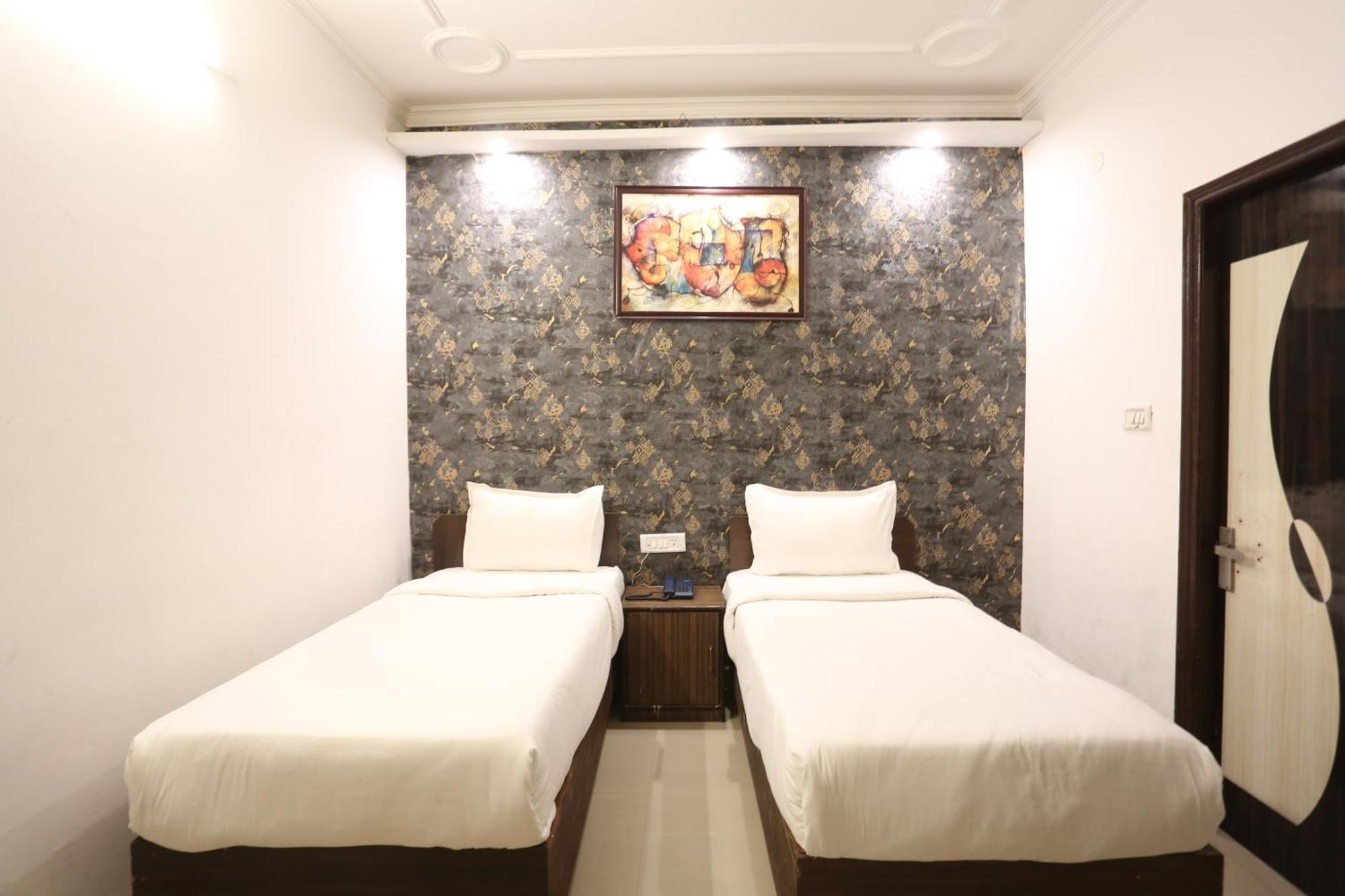 Backpackers - Ink Hotels Delhi Airport By Ss Group New Delhi Exterior photo