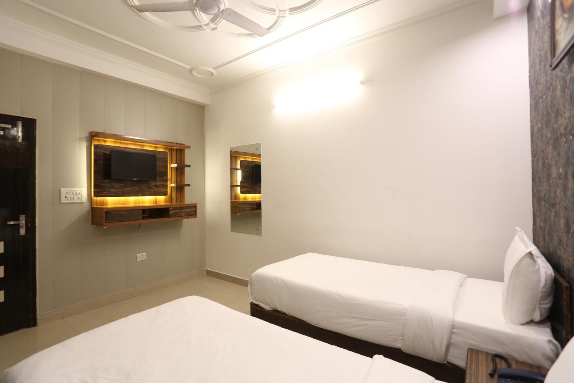 Backpackers - Ink Hotels Delhi Airport By Ss Group New Delhi Exterior photo