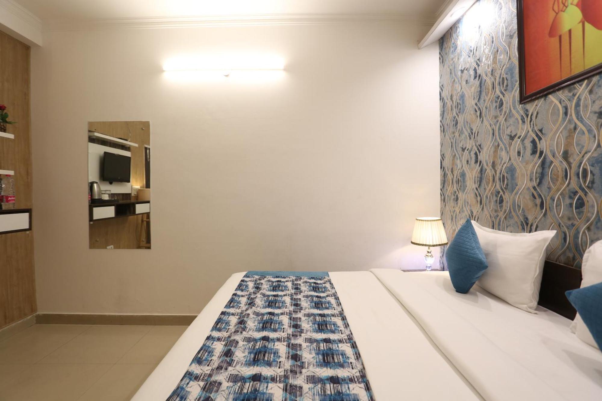 Backpackers - Ink Hotels Delhi Airport By Ss Group New Delhi Exterior photo