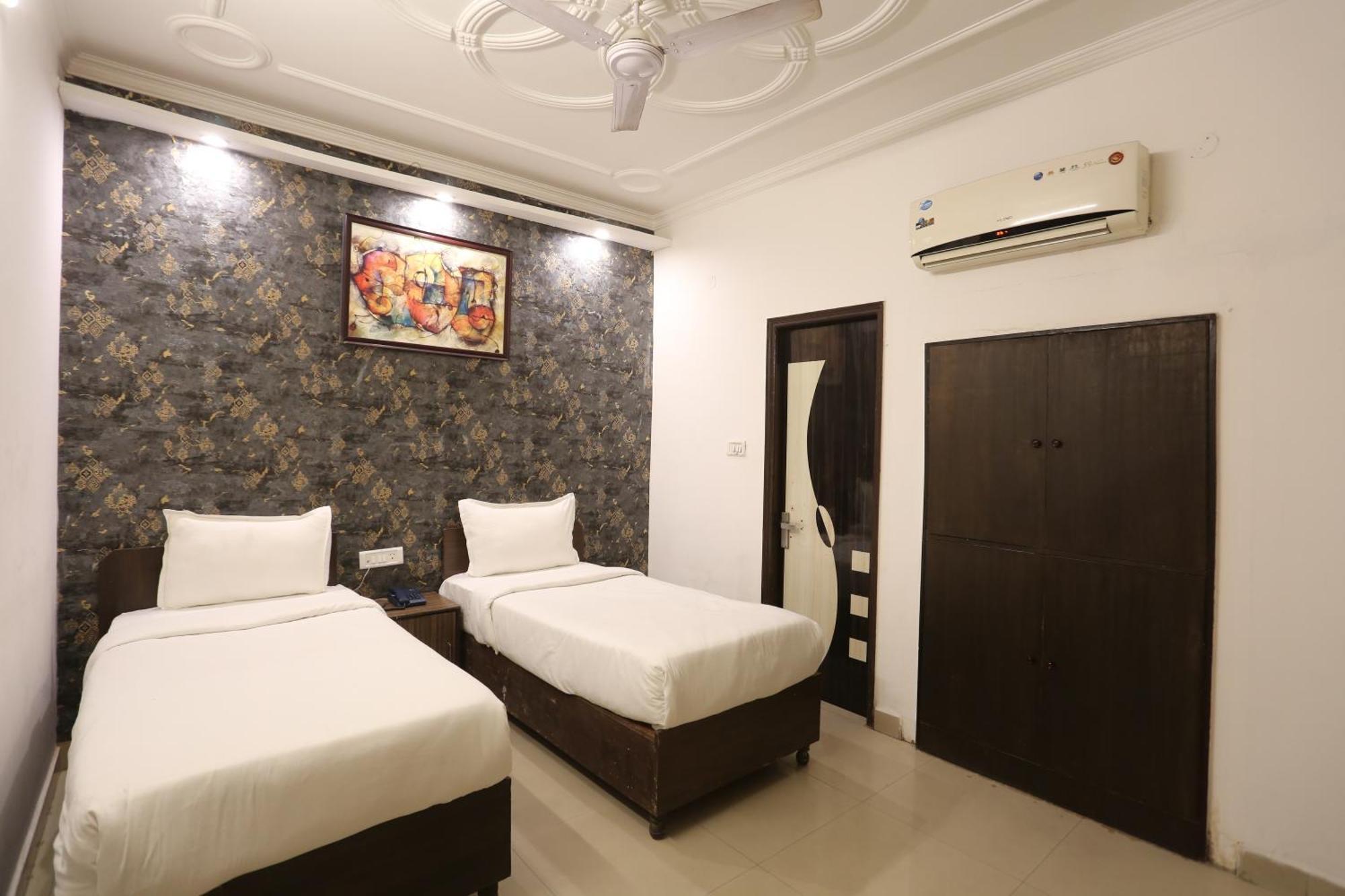 Backpackers - Ink Hotels Delhi Airport By Ss Group New Delhi Exterior photo