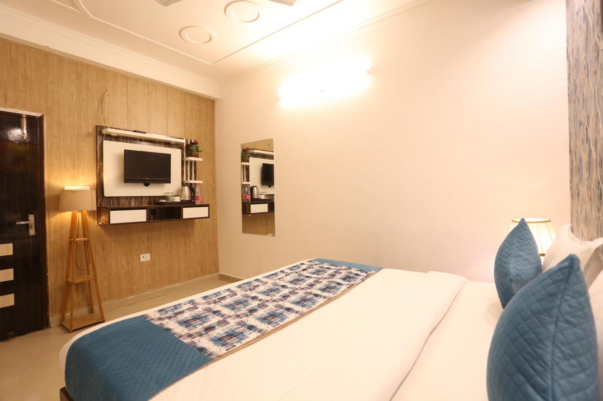 Backpackers - Ink Hotels Delhi Airport By Ss Group New Delhi Exterior photo