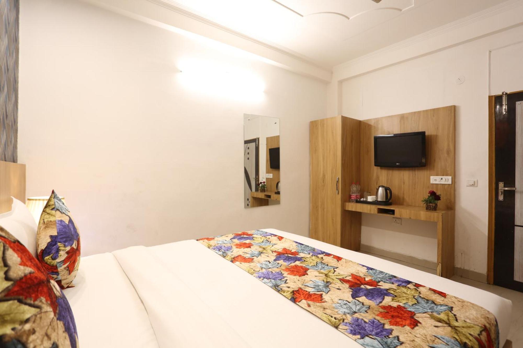 Backpackers - Ink Hotels Delhi Airport By Ss Group New Delhi Exterior photo